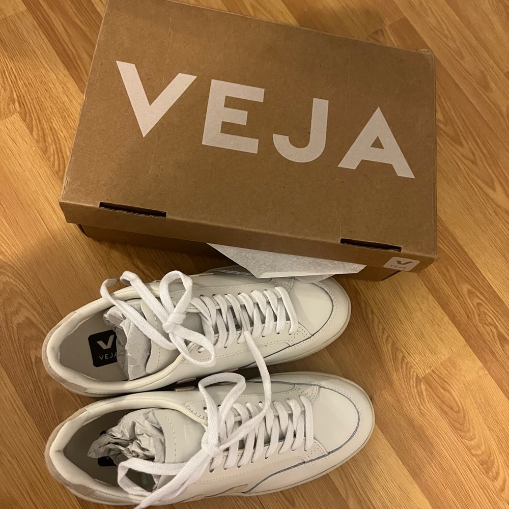 Veja V-12 Leather White Sable Size 39 UK, Size 8 US - Picture 5 of 11